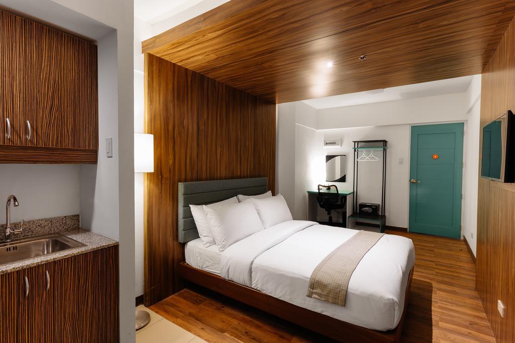 H Hotels - Metro North Uno Кесон-Сити Экстерьер фото
