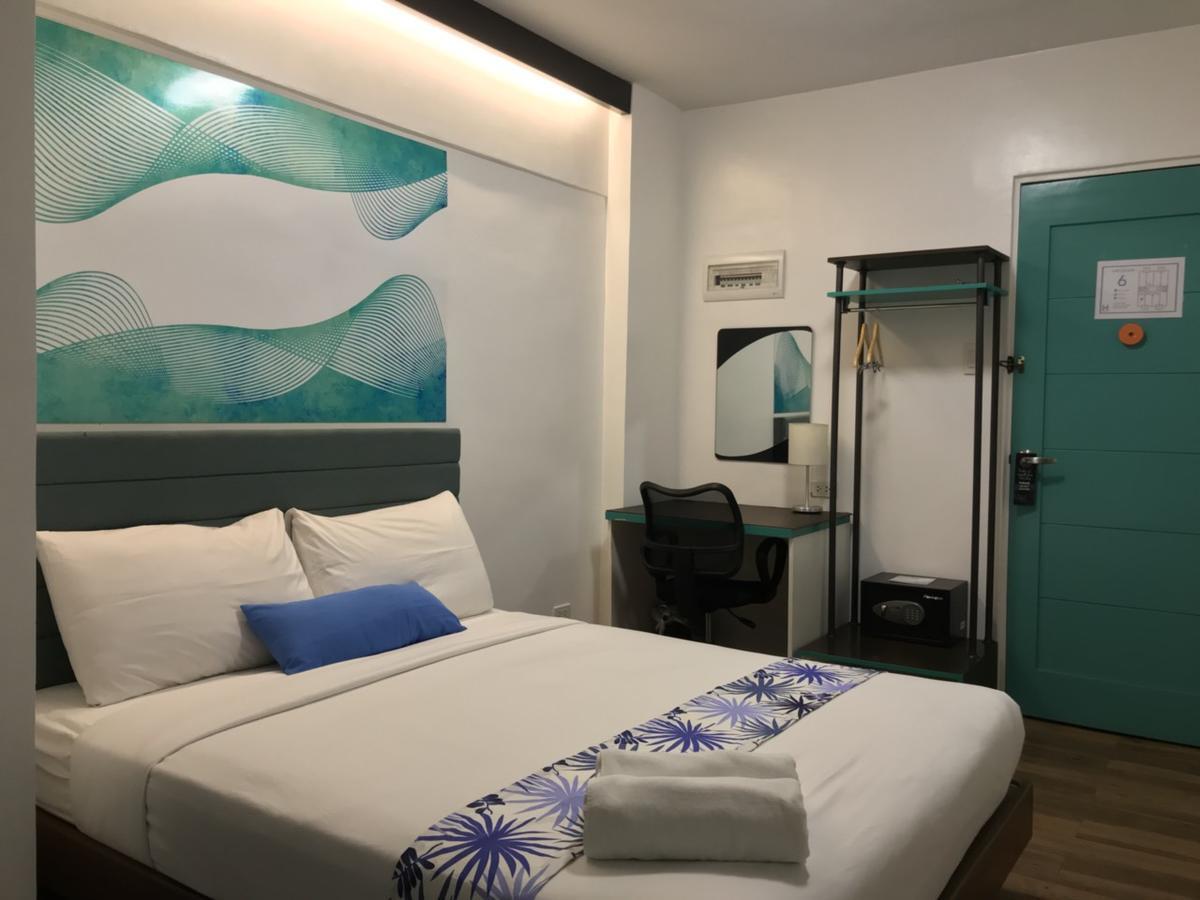 H Hotels - Metro North Uno Кесон-Сити Экстерьер фото